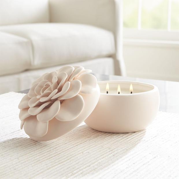 Coconut Milk Mango Ceramic Flower Candle – give.